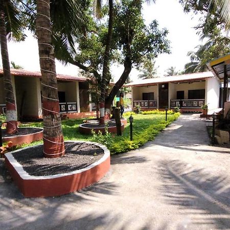 Hotel Happy Holiday Alibaug Alībāg Exterior foto