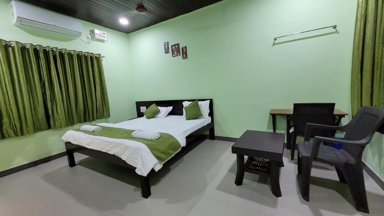 Hotel Happy Holiday Alibaug Alībāg Exterior foto